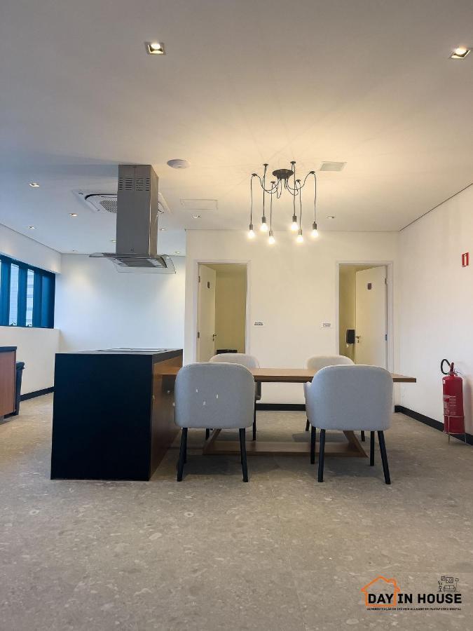 U_301 | Lindo Proximo Ao Hop Sirio Libanes Apartment Sao Paulo